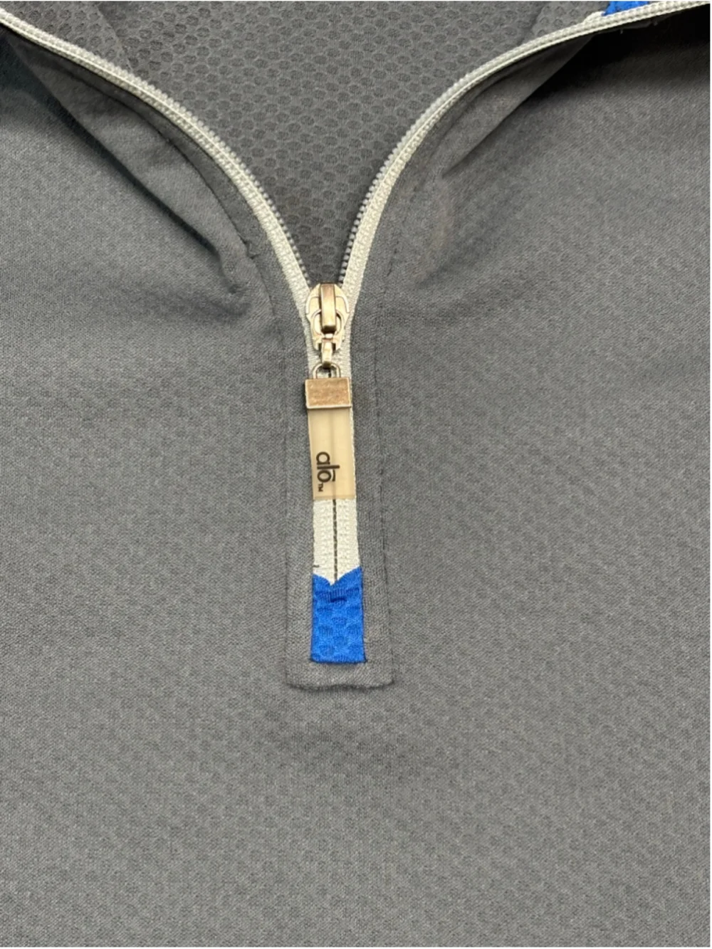 Alo Yoga Men’s Colorblock Performance 1/4 Zip Pullover Jacket Medium - 678